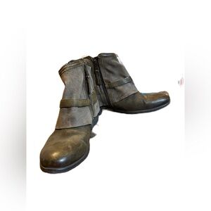 Miz Mooz Seymour leather and suede ankle boots. Size 41
